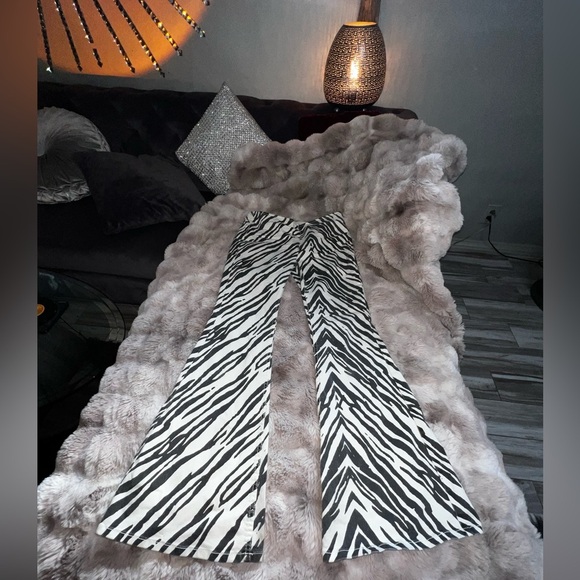 FREE PEOPLE Pull on Zebra Pants 30 - Picture 5 of 17